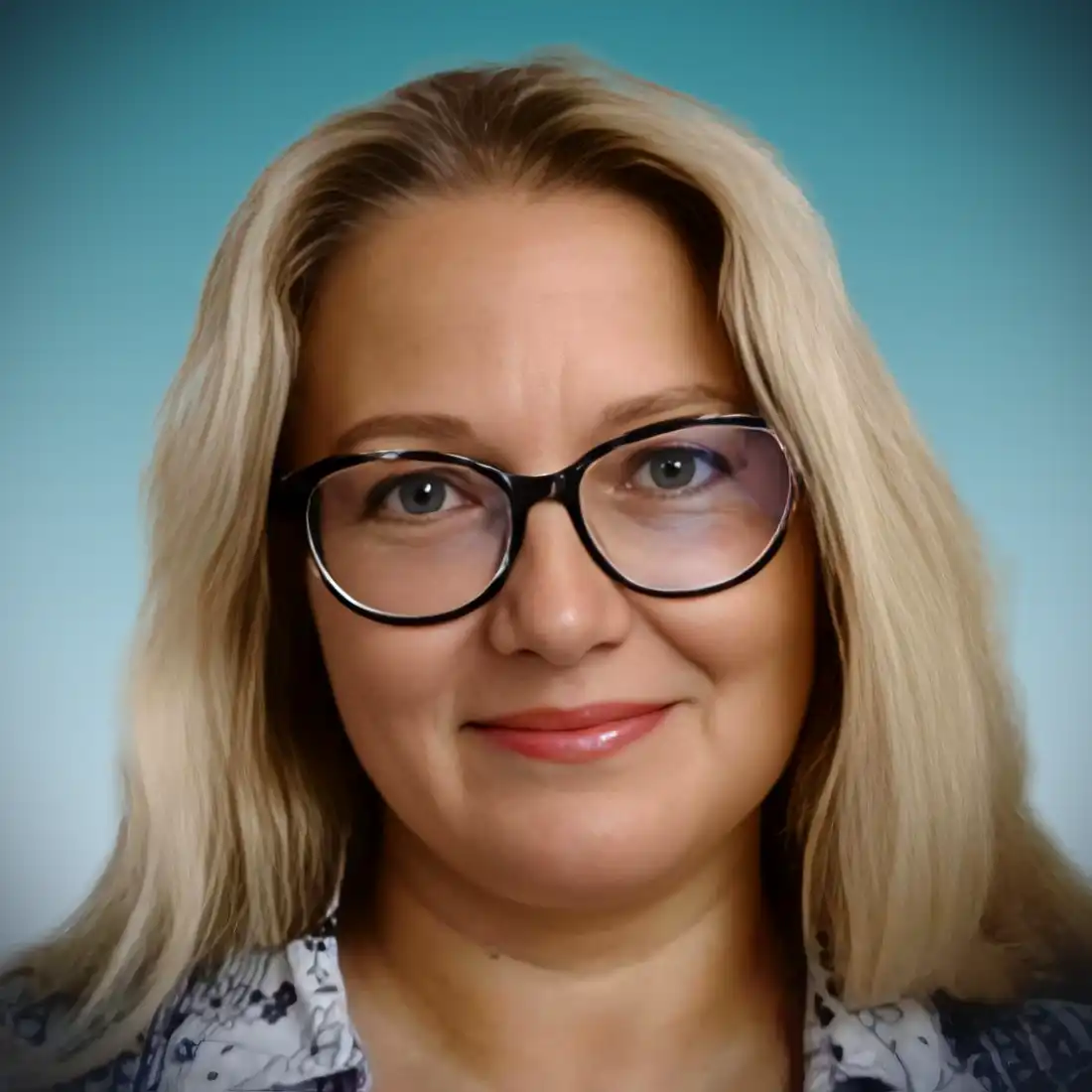 Portrait of DBernadette Somlai professional counsellor.